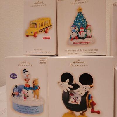 Lot 518: Assorted Hallmark Christmas Ornaments 
