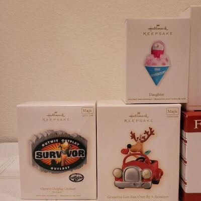 Lot 520: Assorted Hallmark Christmas Ornaments 