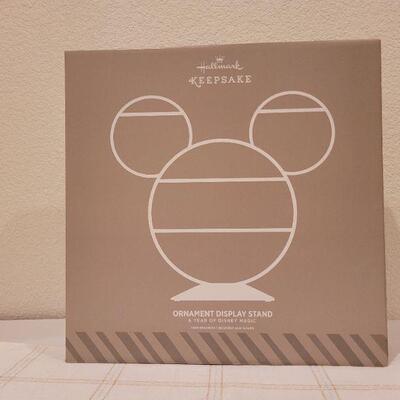 Lot 521: New Hallmark MICKEY MOUSE Ornament Display Stand