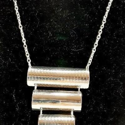 Metal Triangle Necklace