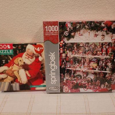 Lot 538: (2) Vintage NEW SEALED Christmas Puzzles