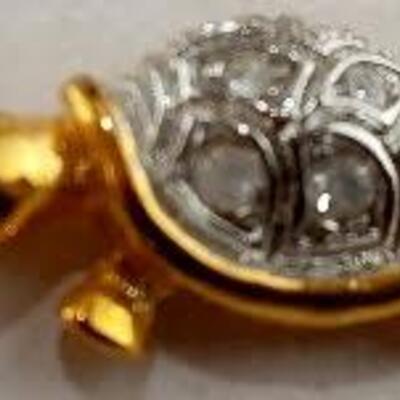 Crystal Backed Turtle Pin