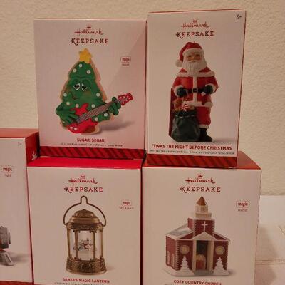 Lot 551: Assorted Hallmark Christmas Ornaments 