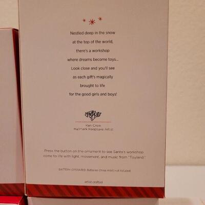 Lot 552: Assorted Hallmark Christmas Ornaments 
