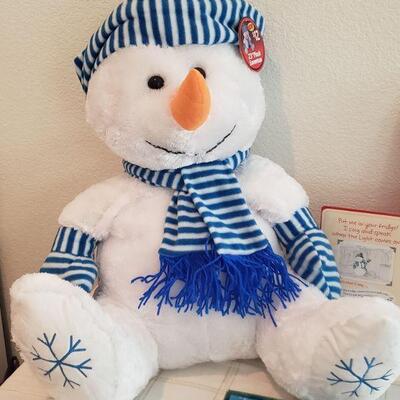 Lot 566: NEW Snowman Lot