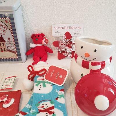 Lot 575: NEW Holiday Cheer Lot