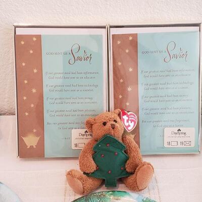 Lot 576: NEW Holiday Cheer Lot 