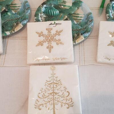 Lot 576: NEW Holiday Cheer Lot 