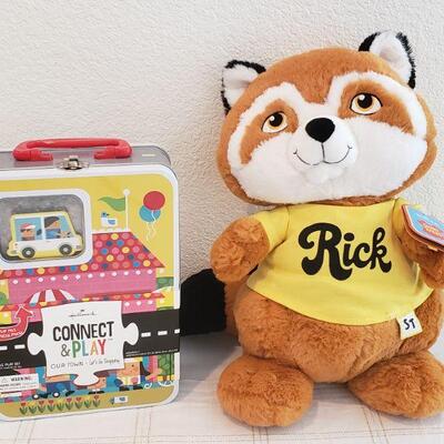 Lot 578: NEW Gift Lot