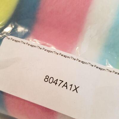 Lot 582: NEW Gift Lot
