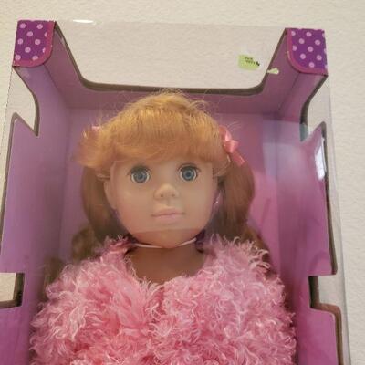 Lot 588: NEW Dollie & Me Doll