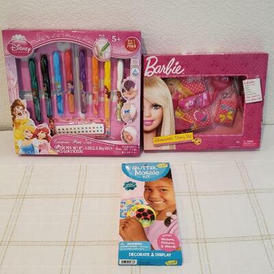 Lot 589: NEW Gift Lot
