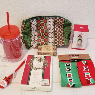 Lot 591: NEW Holiday Gift Lot