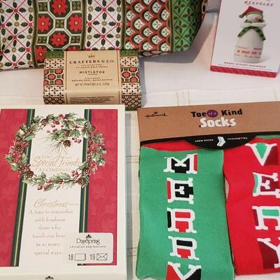 Lot 591: NEW Holiday Gift Lot