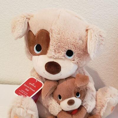 Lot 593: New Gift Lot 