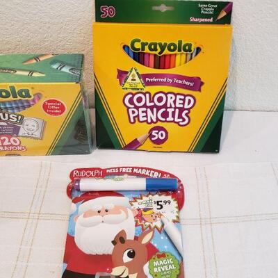 Lot 598: NEW Gift Lot