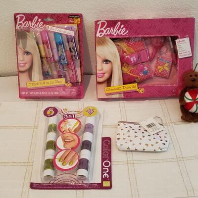 Lot 600: NEW Gift Lot