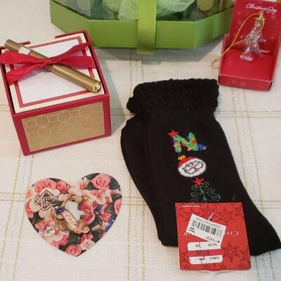 Lot 603: NEW Gift lot