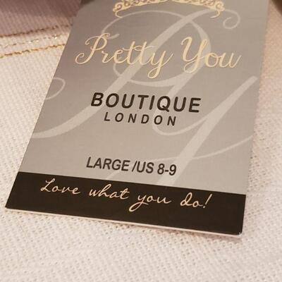 Lot 609: NEW Gift Lot 
