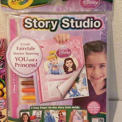 Lot 611: NEW Gift Lot