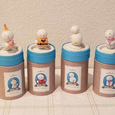 Lot 612: NEW Holiday Encouragement Snowmen