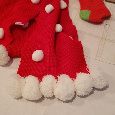 Lot 614: NEW Holiday Cheer & Gift Lot