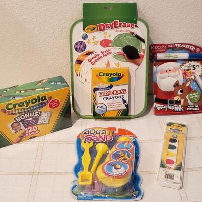 Lot 616: NEW Gift Lot