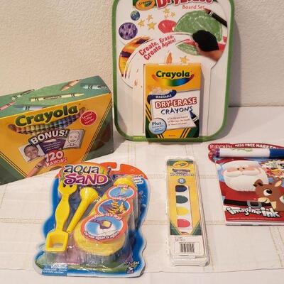Lot 616: NEW Gift Lot