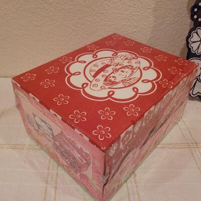 Lot 630: Strawberry Shortcake Bundle NEW