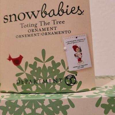 Lot 633: Assorted Dept 56 Snowbabies Christmas Figures 