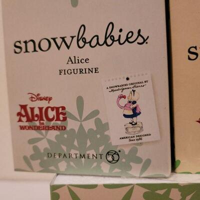 Lot 636: Assorted Dept 56 Snowbabies Christmas Figures 