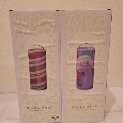 Lot 642: (2) LED NEW Hanging Christmas Lanterns (need AA Batteries)