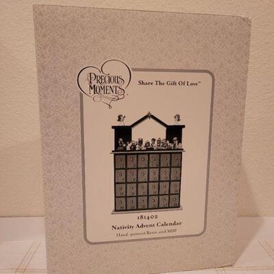 Lot 644: Precious Moments NATIVITY Advent Calendar NEW