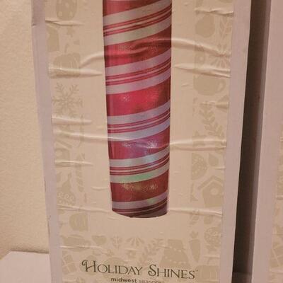 Lot 658: (2) NEW LED Hanging Christmas Themed Baskets 