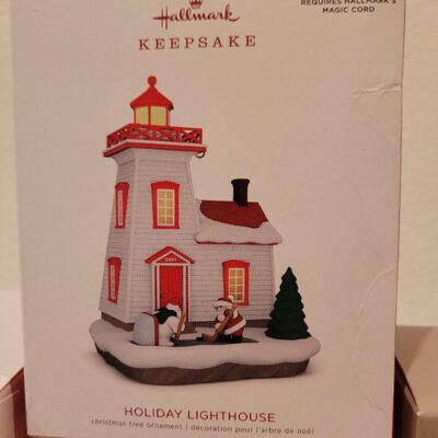 Lot 665: Hallmark MAGIC CORD and Magic Cord Ornaments w/ Slippers 