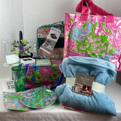 W372 Lilly Pulitzer Gift Lot 