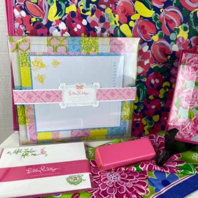 W374 Lilly Pulitzer Gift Lot 