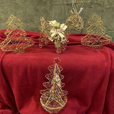 (Item 25)      Gold Wire Christmas Decoration
