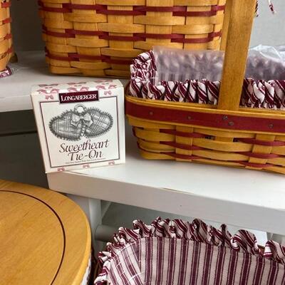 V - 339 Longaberger Baskets & Heart Shelf Christmas Gift Lot