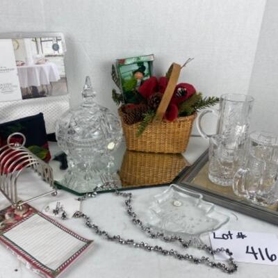 U416 Holiday Glass and Mirror Decorative Lot 