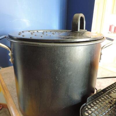 INDOOR GRILL & POTS