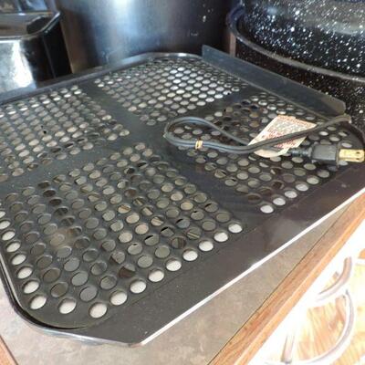 INDOOR GRILL & POTS