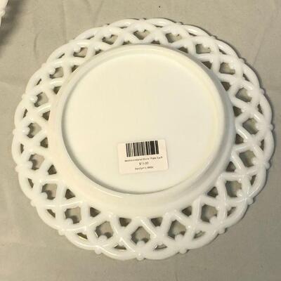 Lot 5 - Westmoreland Doric Milk Glass Plates