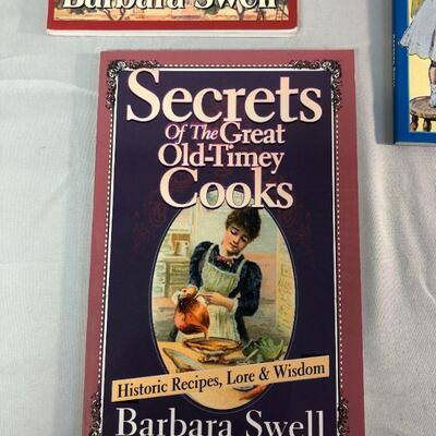 Lot 44 - Modern Cookbooks Vintage Recipes