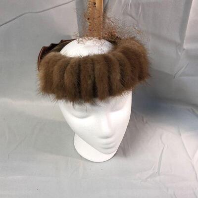 Lot 59 - Vintage Ladies Faux Fur Ring Hat