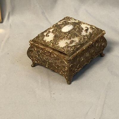 Lot 67 - Small Jewelry Casket Box