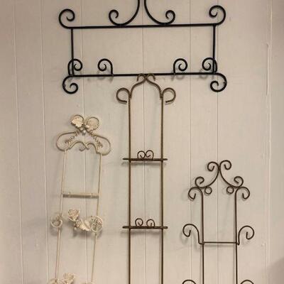 Lot 70 - 4 Metal Hanging Plate Racks