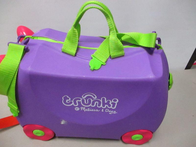 Lot 126 Trunki Melissa & Doug
