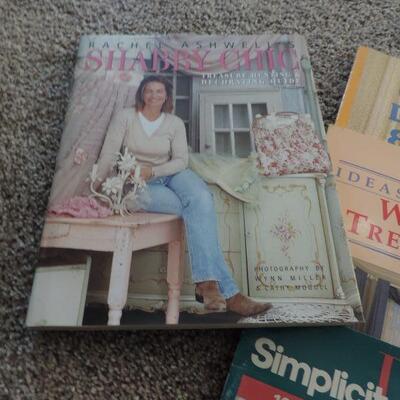 DESIGN BOOKS ON WINDOW TREATMENTS & PILLOWS