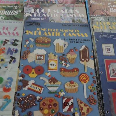 LARGE LOT OF CRAFTING BOOKS